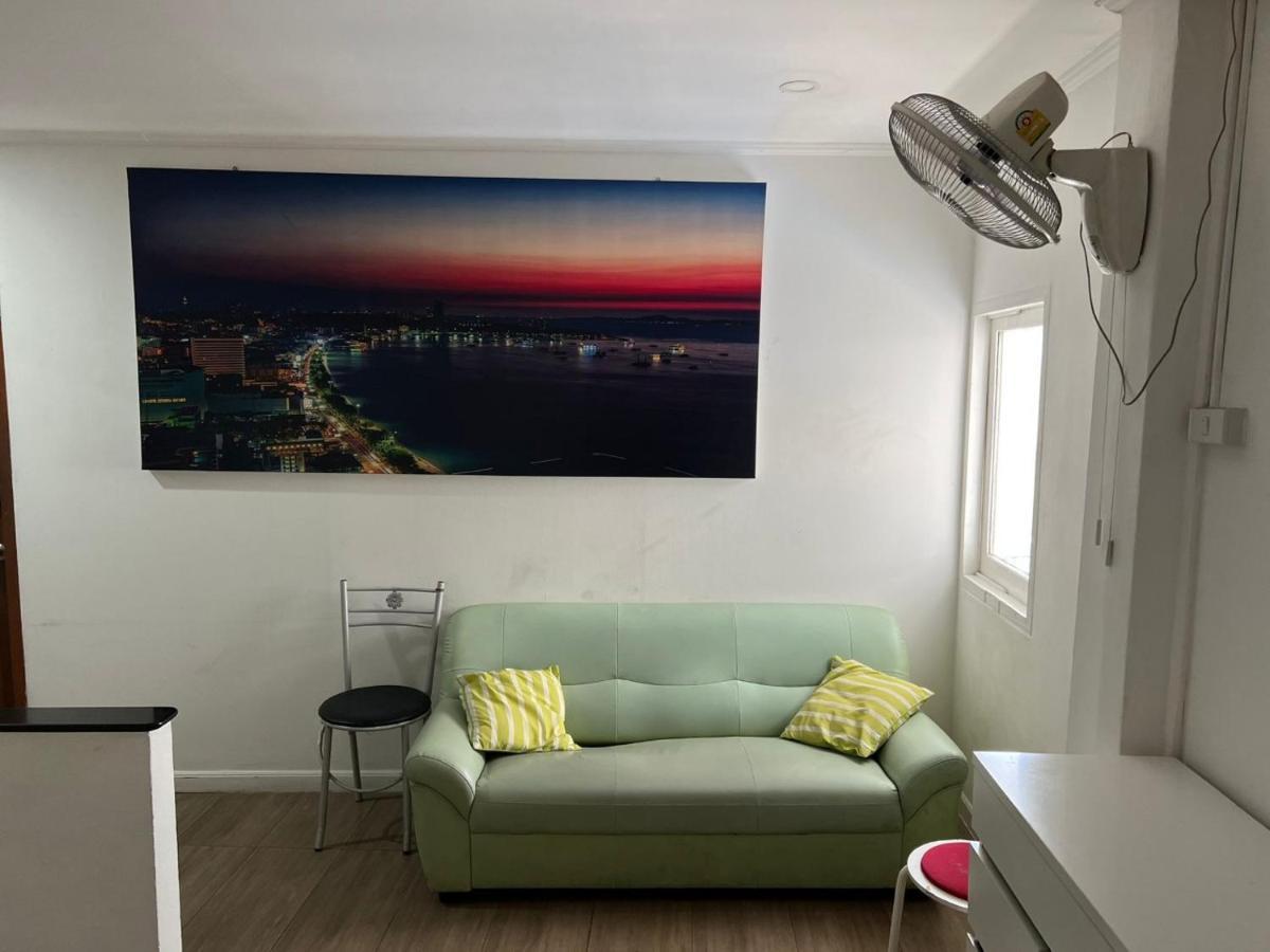 Galaxy Suites Pattaya Luaran gambar