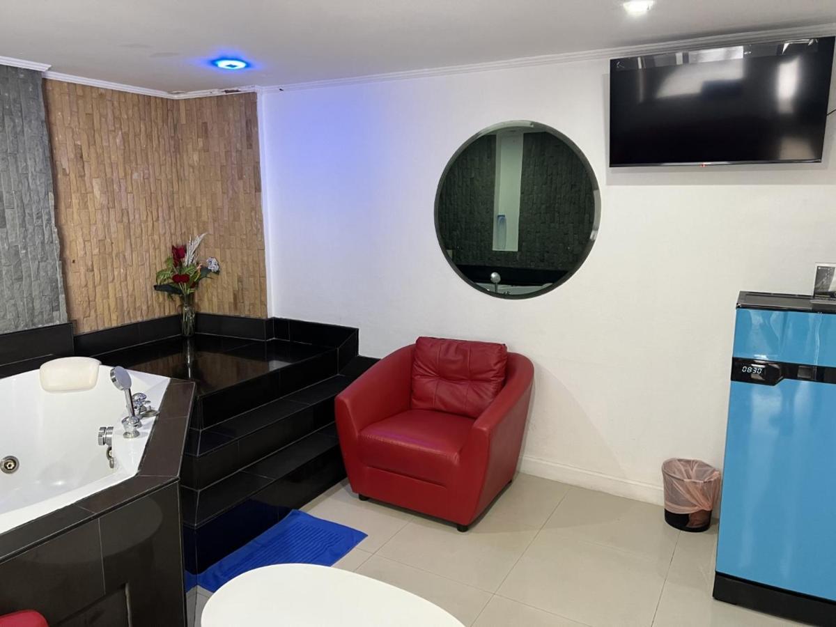 Galaxy Suites Pattaya Luaran gambar