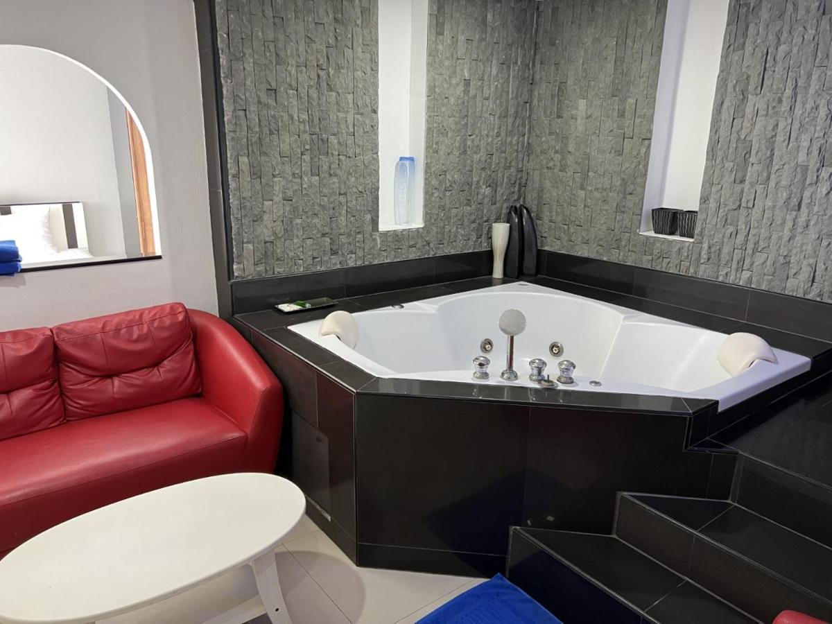Galaxy Suites Pattaya Luaran gambar