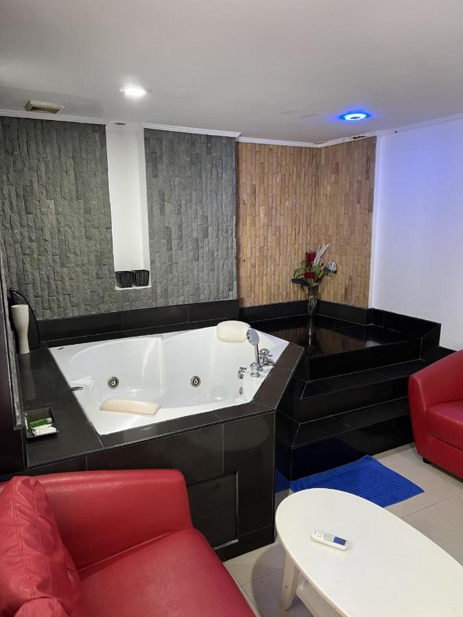 Galaxy Suites Pattaya Luaran gambar