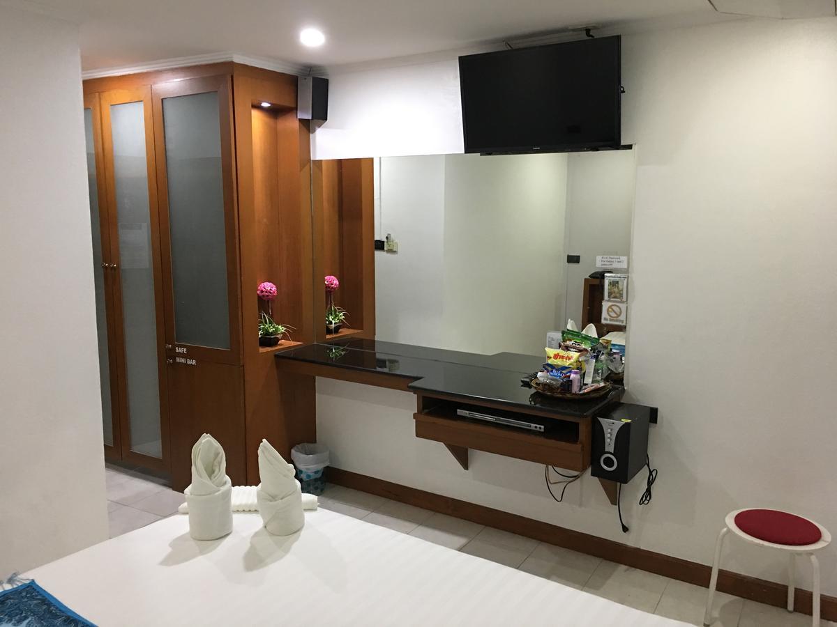 Galaxy Suites Pattaya Luaran gambar